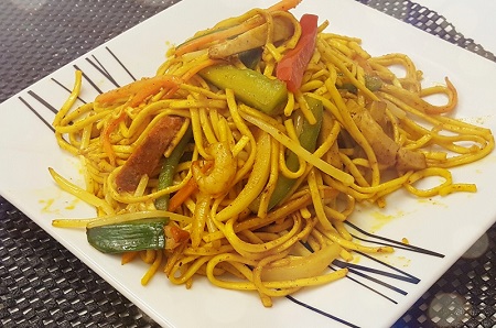 Singapore Style Chow Mein